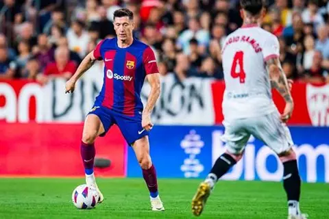تشكيل برشلونة.. استبعاد ليفاندوفسكي أمام أوساسونا